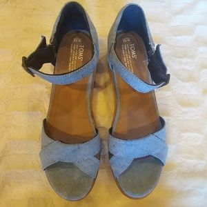 Toms chambray platform sandals